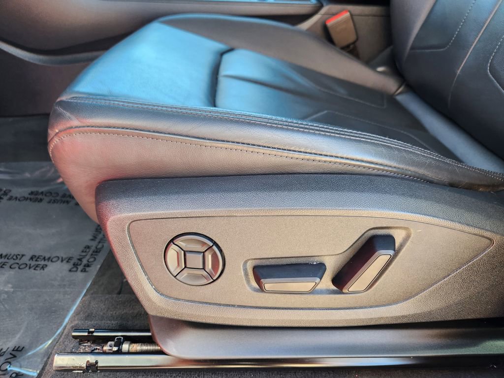 Used 2024 Audi Q3 2.0T Premium image 14