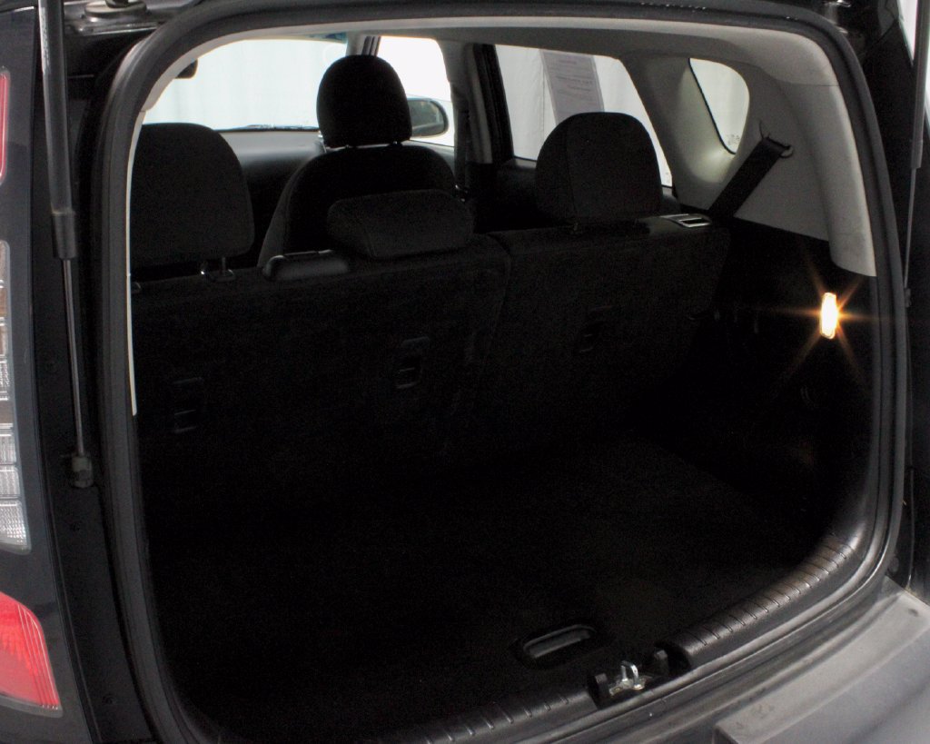 Used 2015 Kia Soul FWD image 12