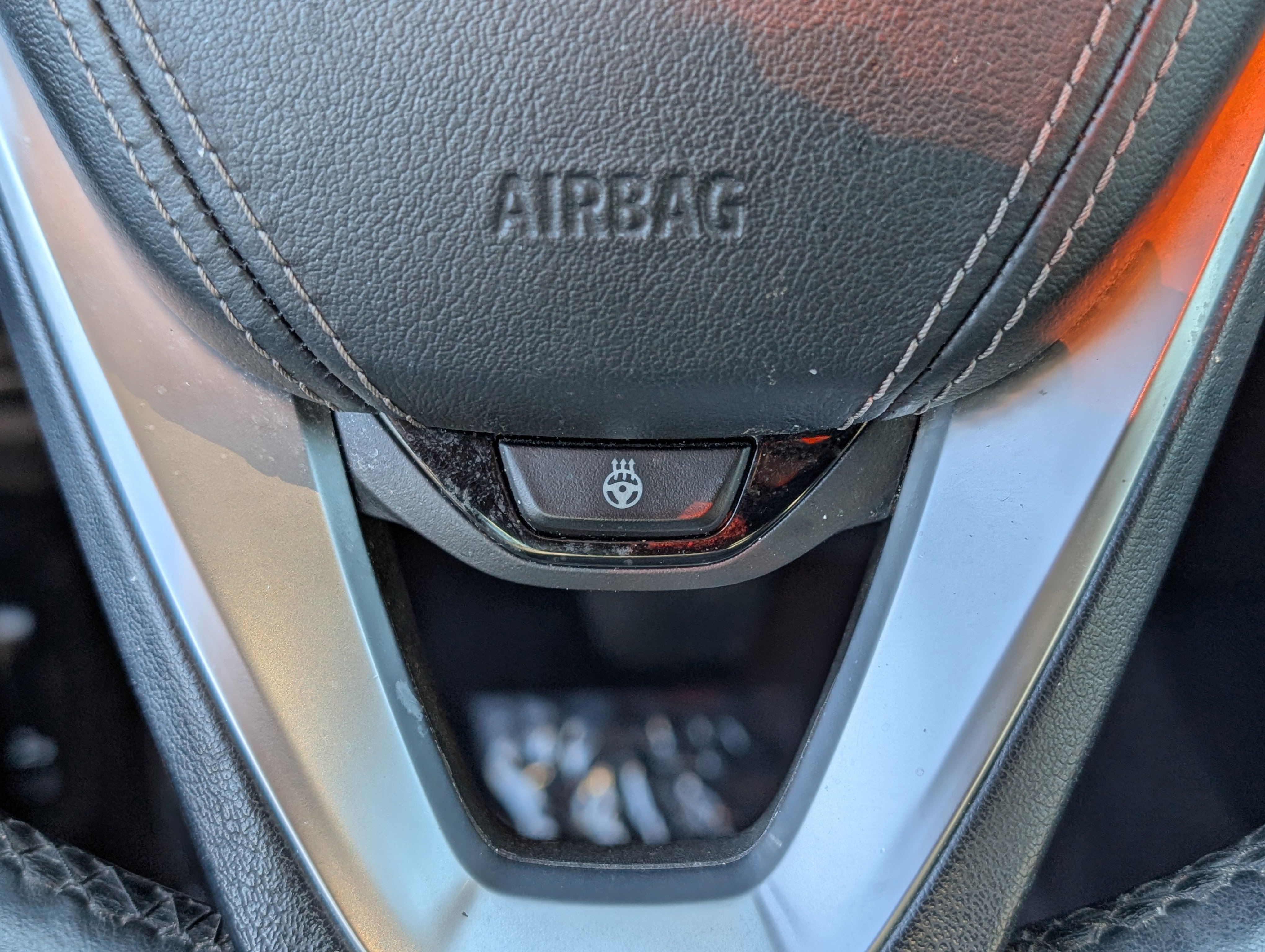 Used 2018 BMW 540i xDrive image 24