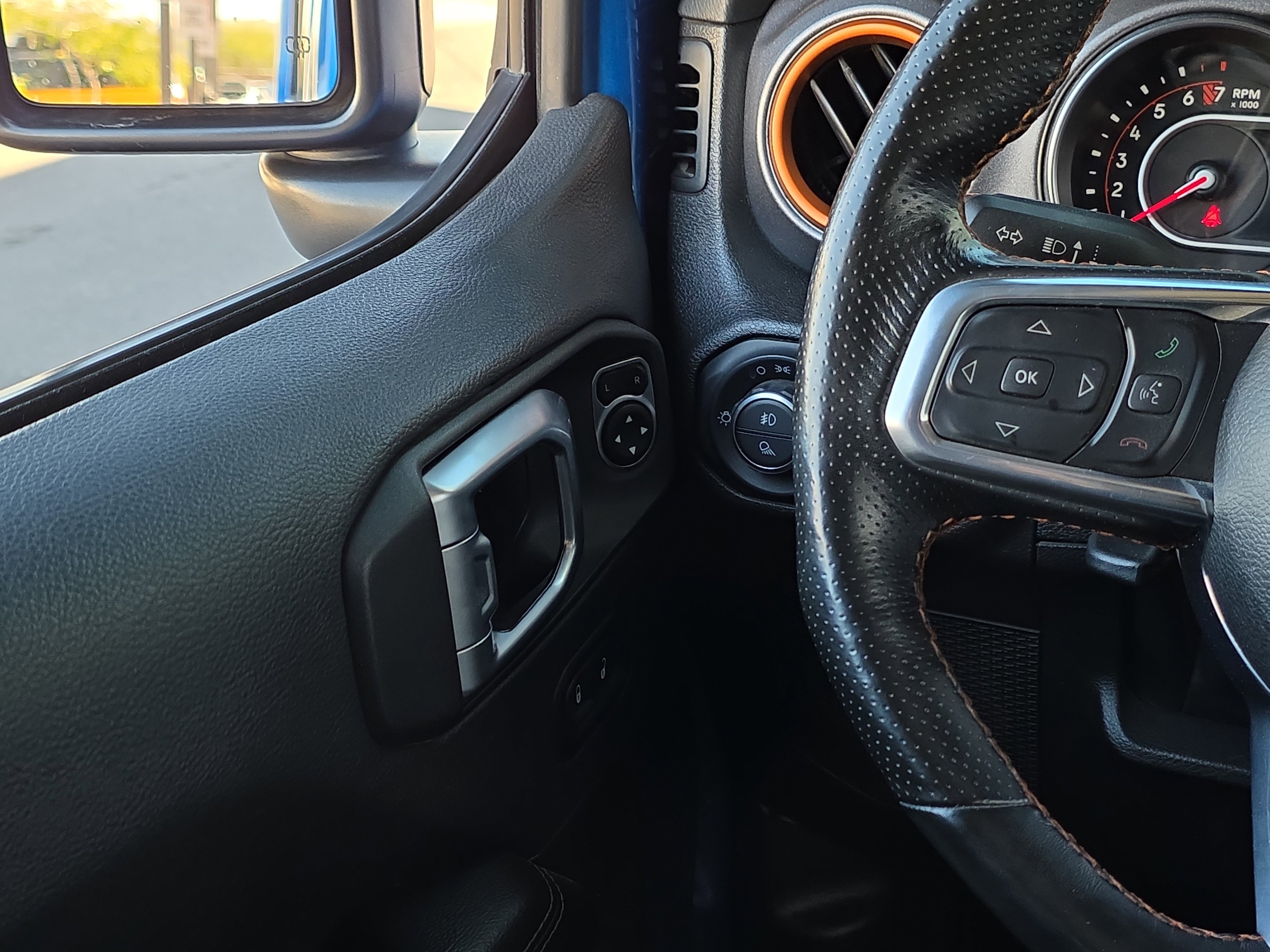 Used 2022 Jeep Gladiator Mojave w/ Cold Weather Group image 29