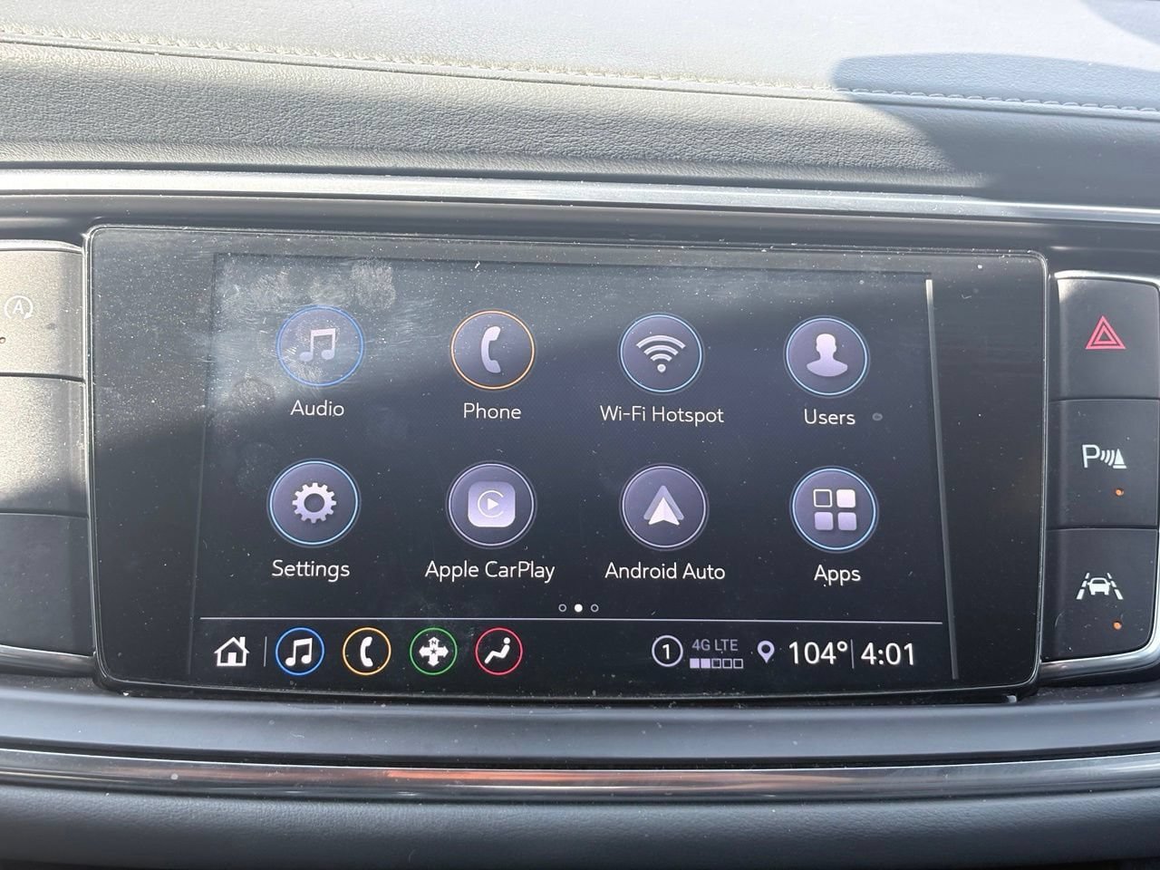 Used 2022 Buick Enclave Essence FWD image 10