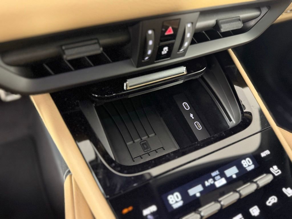 New 2026 Porsche Cayenne Coupe AWD/4WD image 25