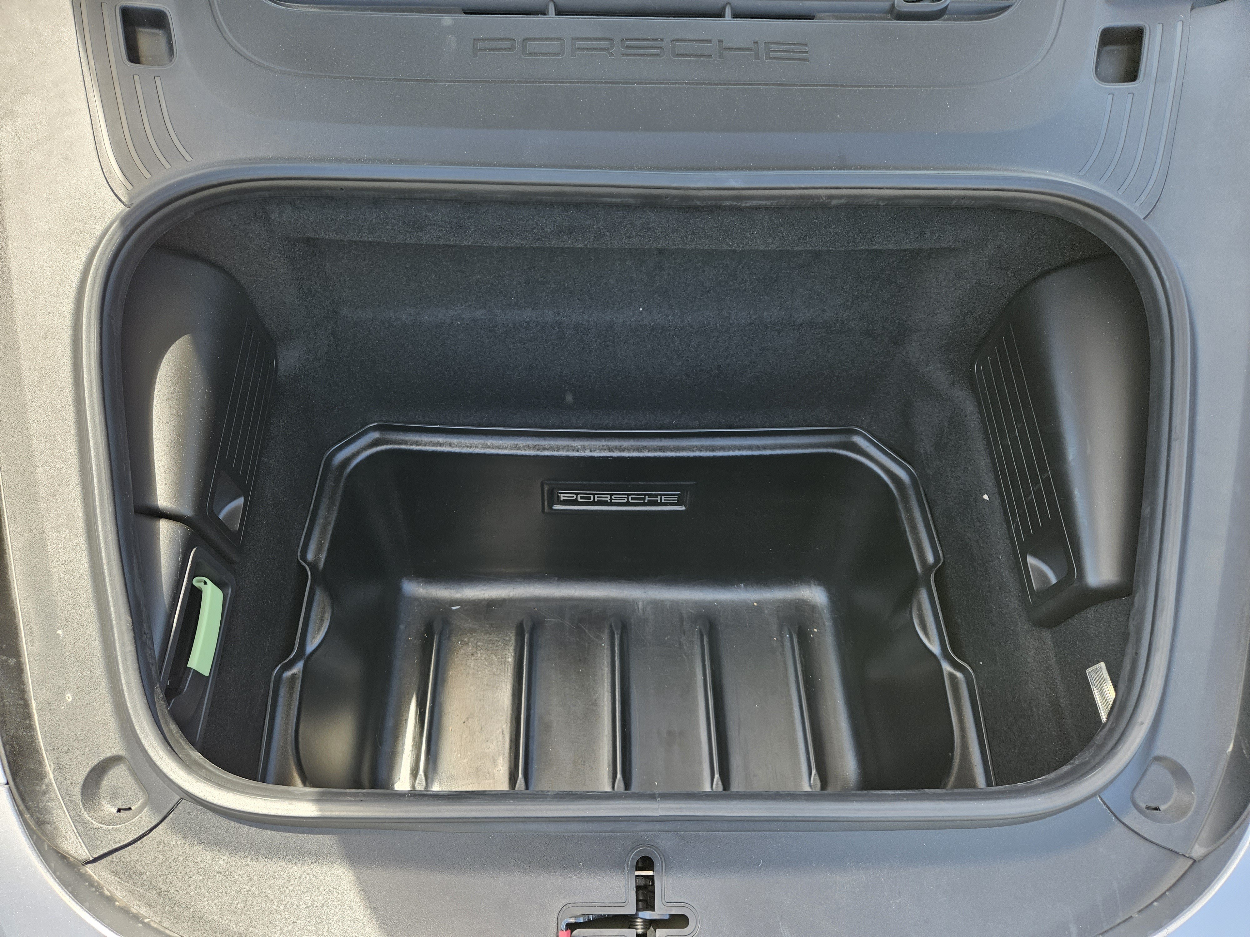 Certified 2024 Porsche 718 Boxster RWD image 30