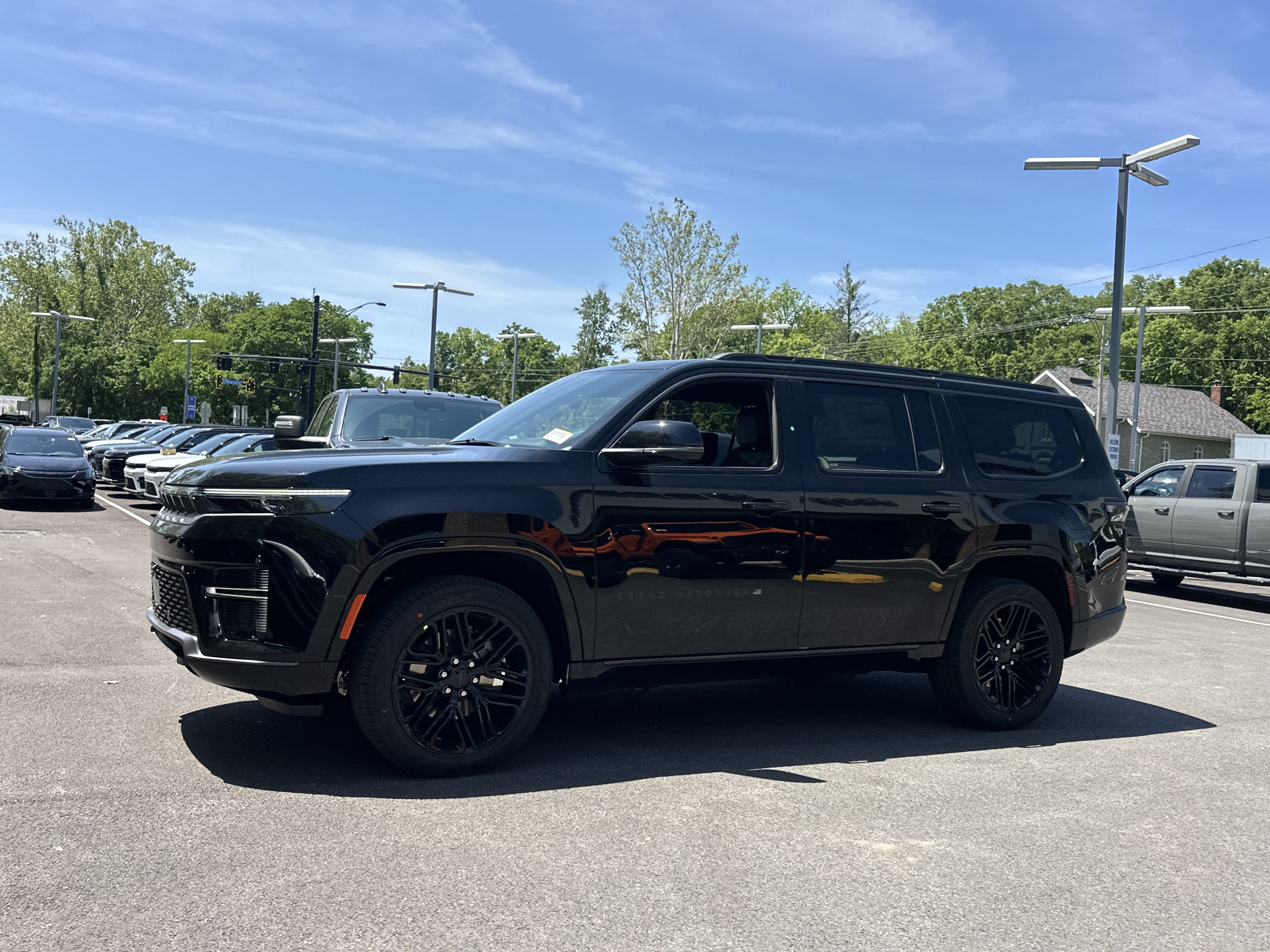 New 2026 Jeep Grand Wagoneer Limited AWD/4WD image 19