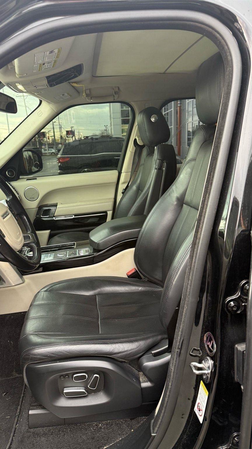 Used 2013 Land Rover Range Rover HSE AWD/4WD image 14