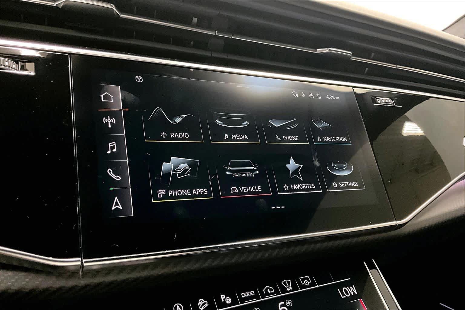 Used 2024 Audi RS Q8 AWD/4WD image 32