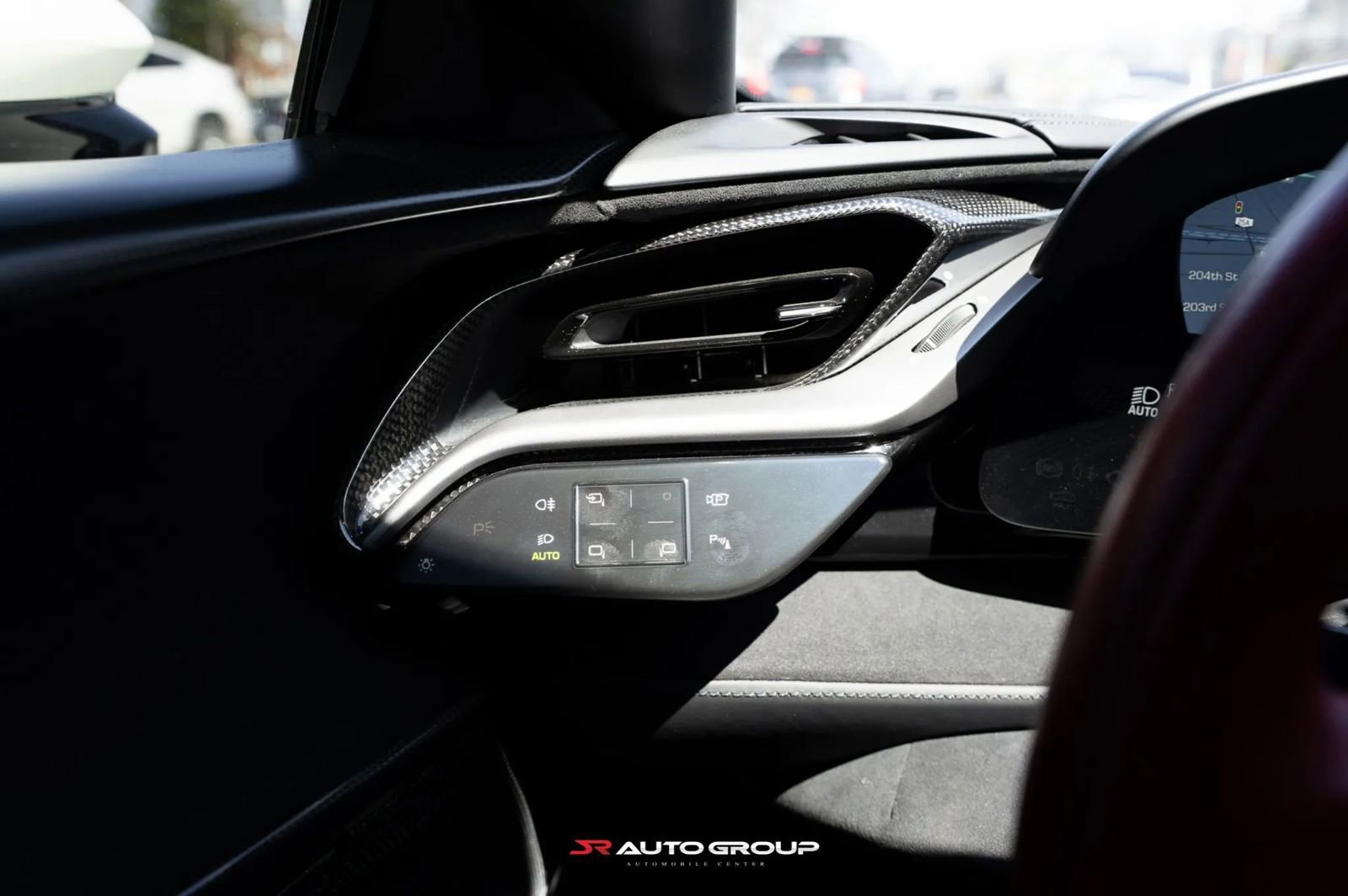 Used 2022 Ferrari SF90 Stradale image 36