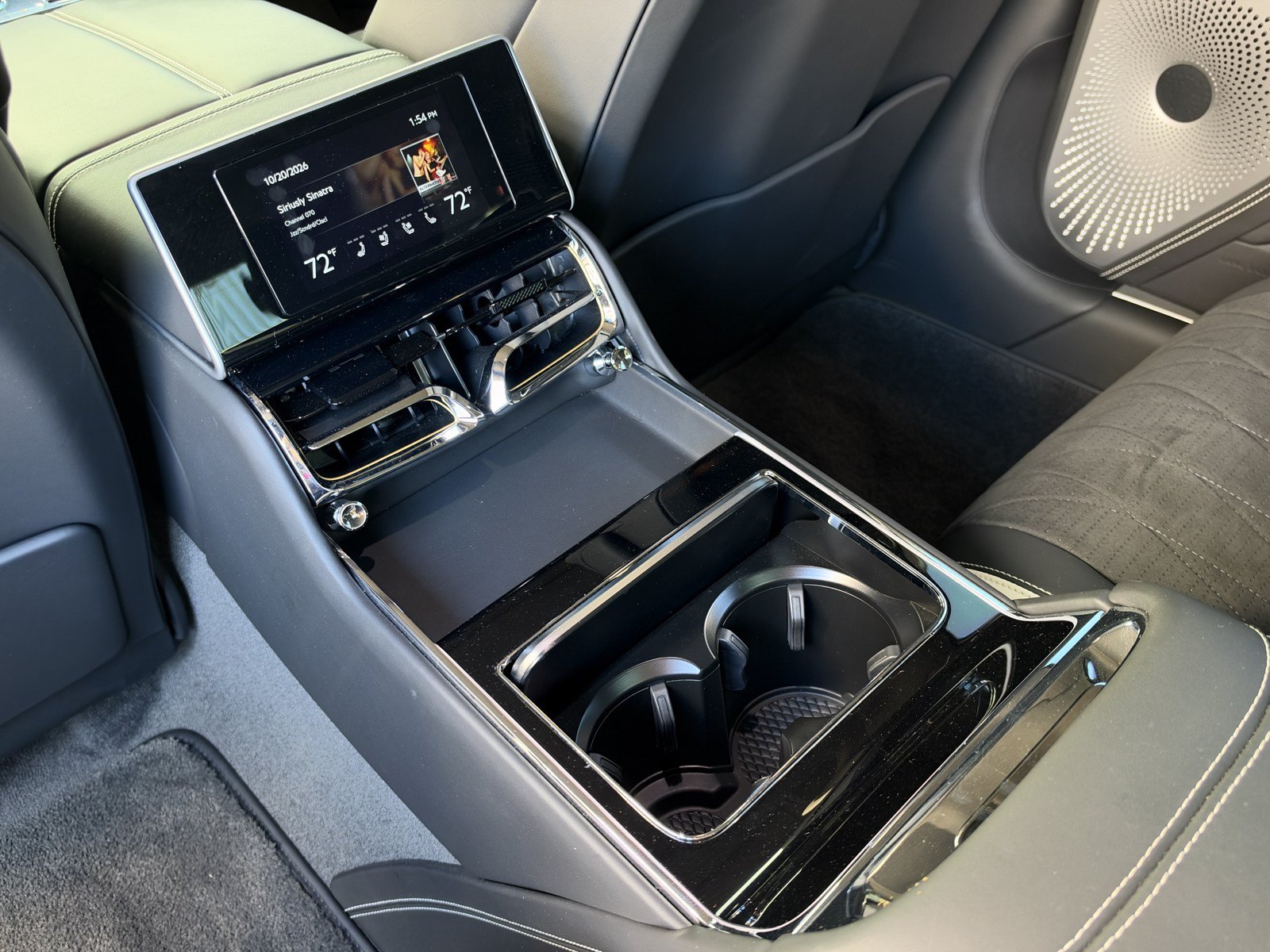 Certified 2023 Bentley Flying Spur W12 AWD/4WD image 41