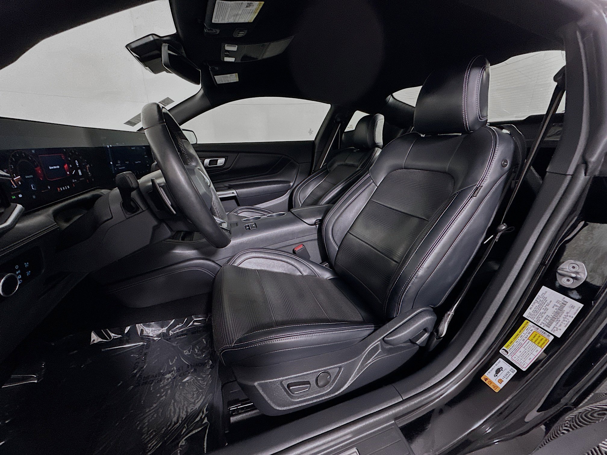 Used 2024 Ford Mustang GT Premium image 12