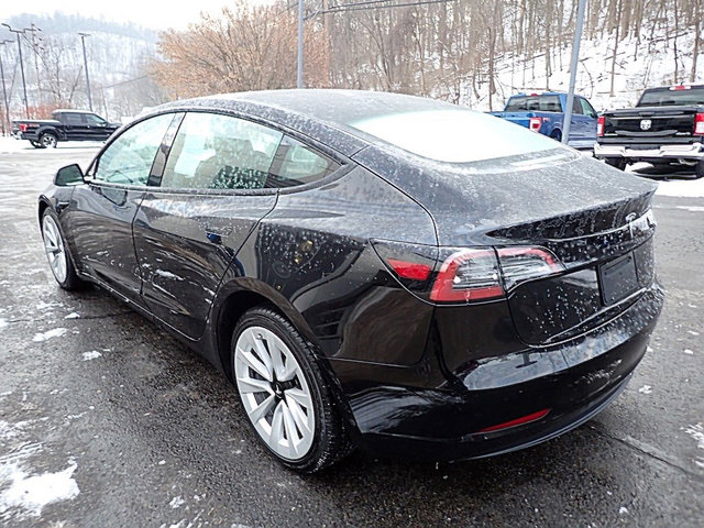 Used 2023 Tesla Model 3 Standard Range image 5