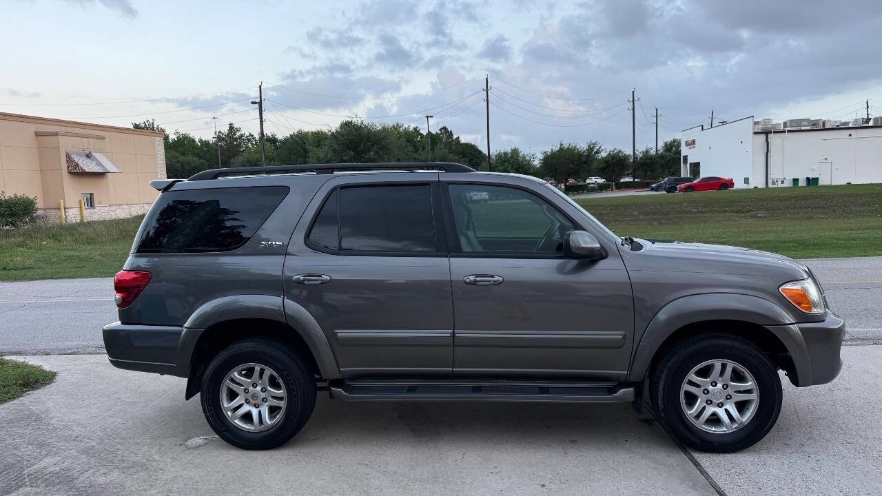 Used 2006 Toyota Sequoia SR5 AWD/4WD image 4