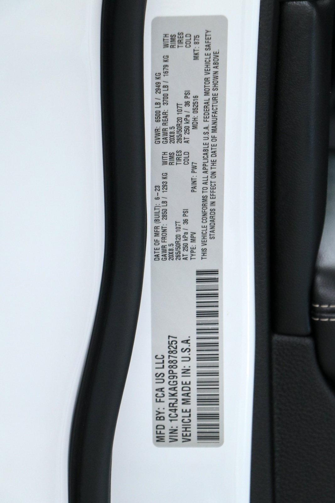 Used 2023 Jeep Grand Cherokee L Laredo AWD/4WD image 34