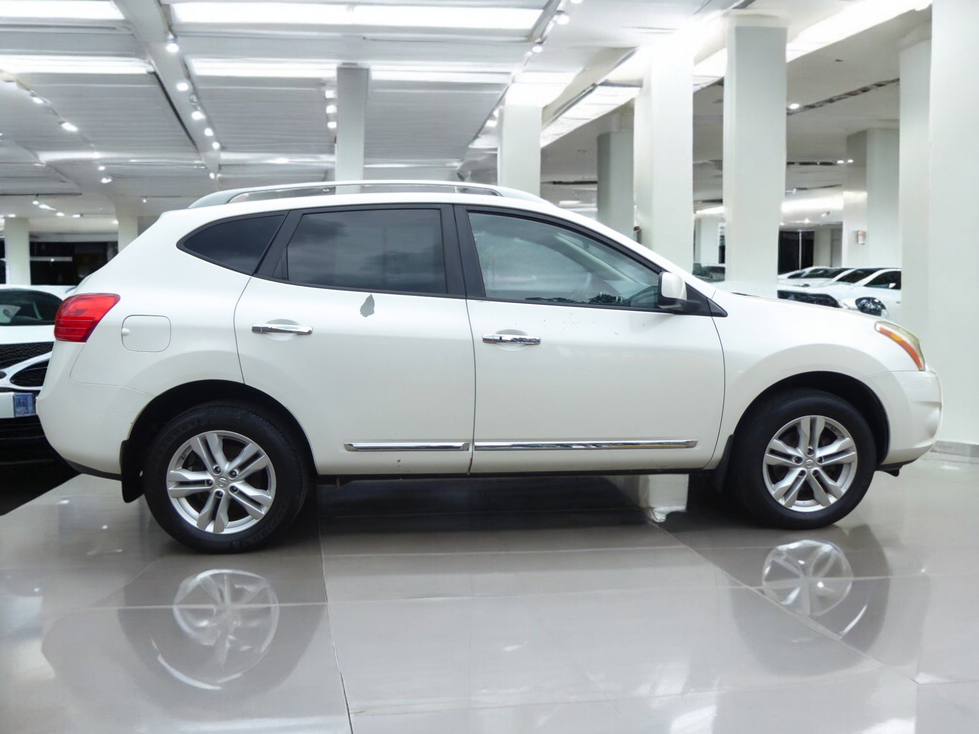 Used 2012 Nissan Rogue SV image 6
