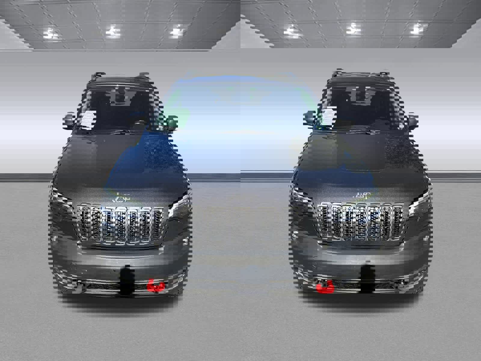 Used 2020 Jeep Cherokee Trailhawk image 2