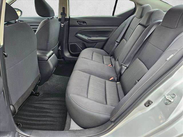 Used 2025 Nissan Altima 2.5 SV FWD image 18