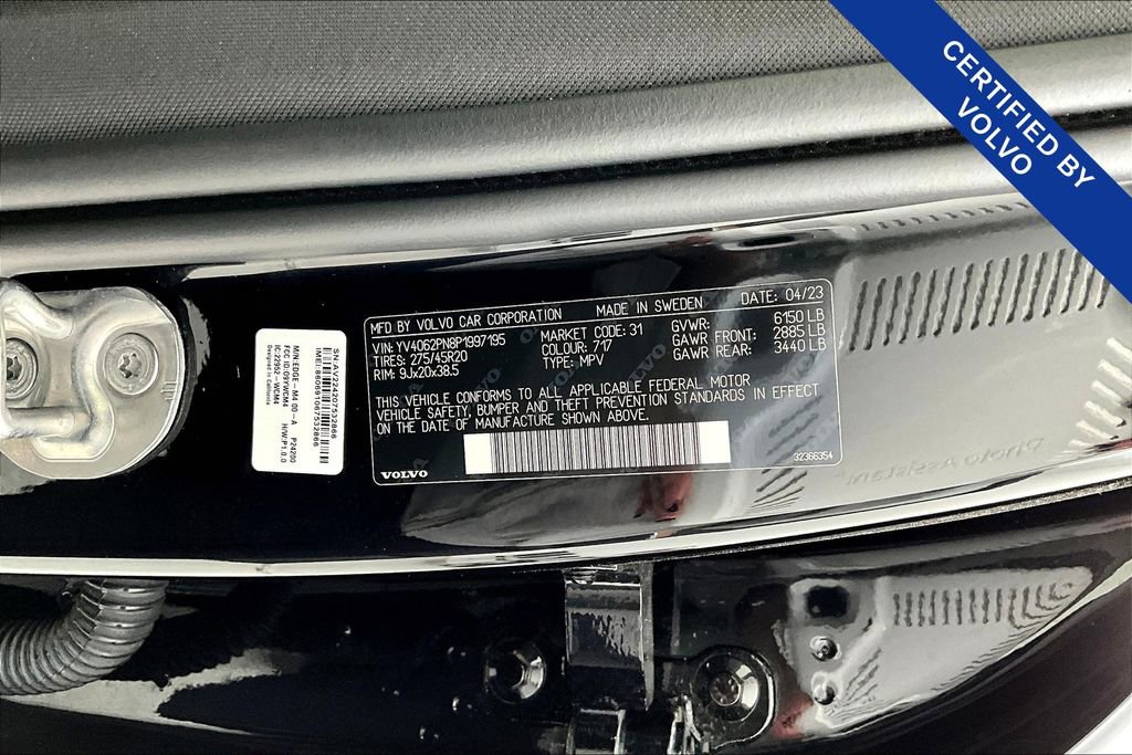 Used 2023 Volvo XC90 B6 Plus image 42