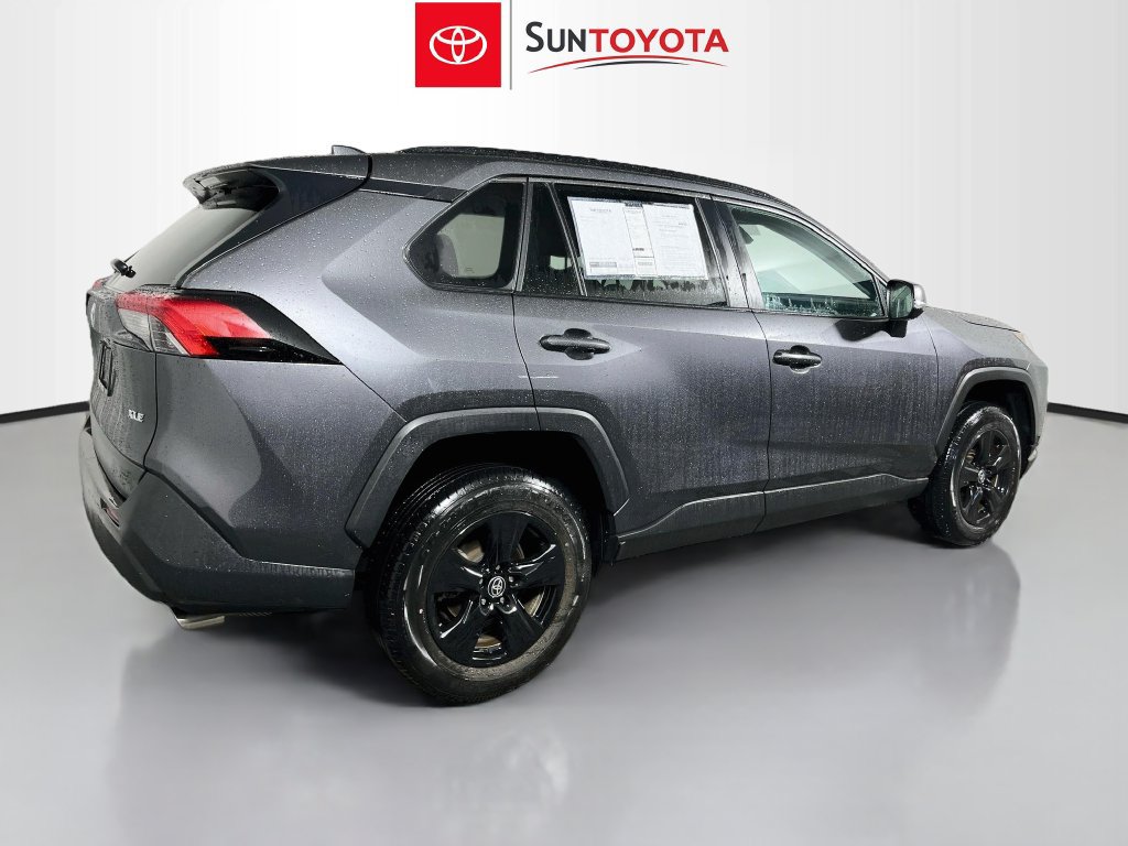Used 2025 Toyota RAV4 XLE FWD image 3