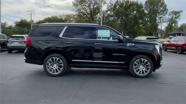 New 2026 GMC Yukon Denali w/ Sun & Power Step Package image 9