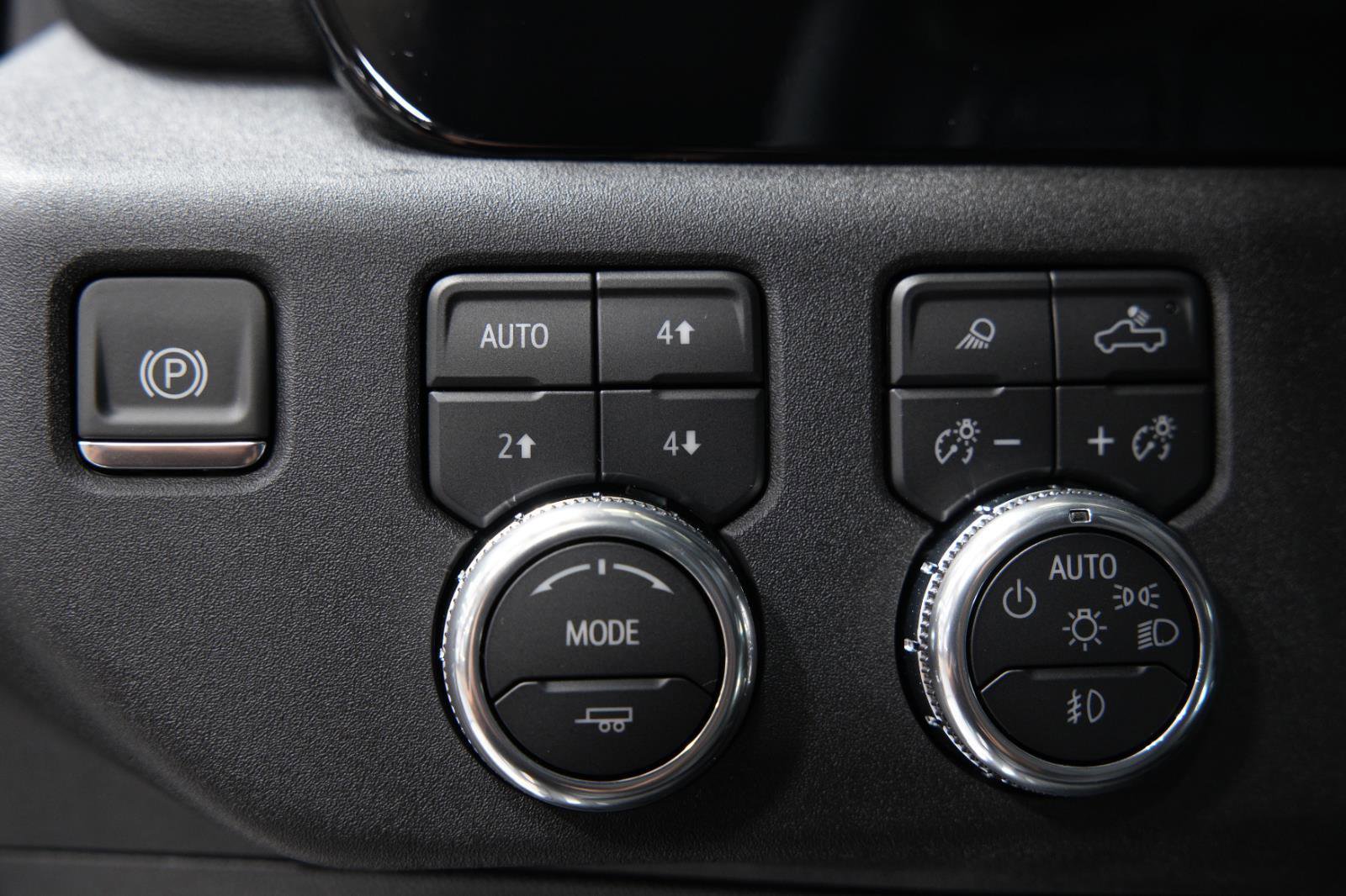 New 2025 GMC Sierra 2500 SLT w/ SLT Premium Package image 30