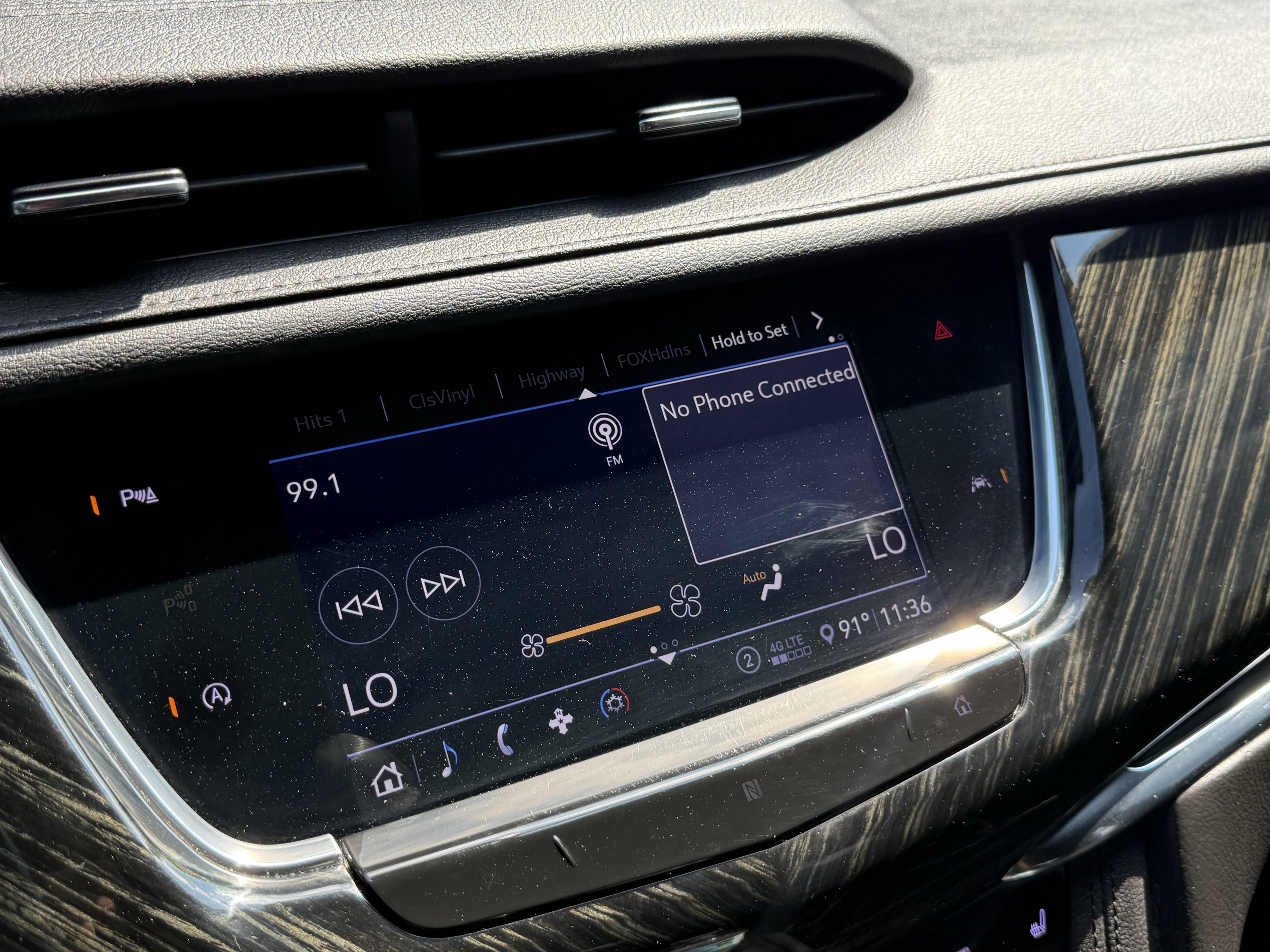 Used 2020 Cadillac XT6 Premium Luxury image 89