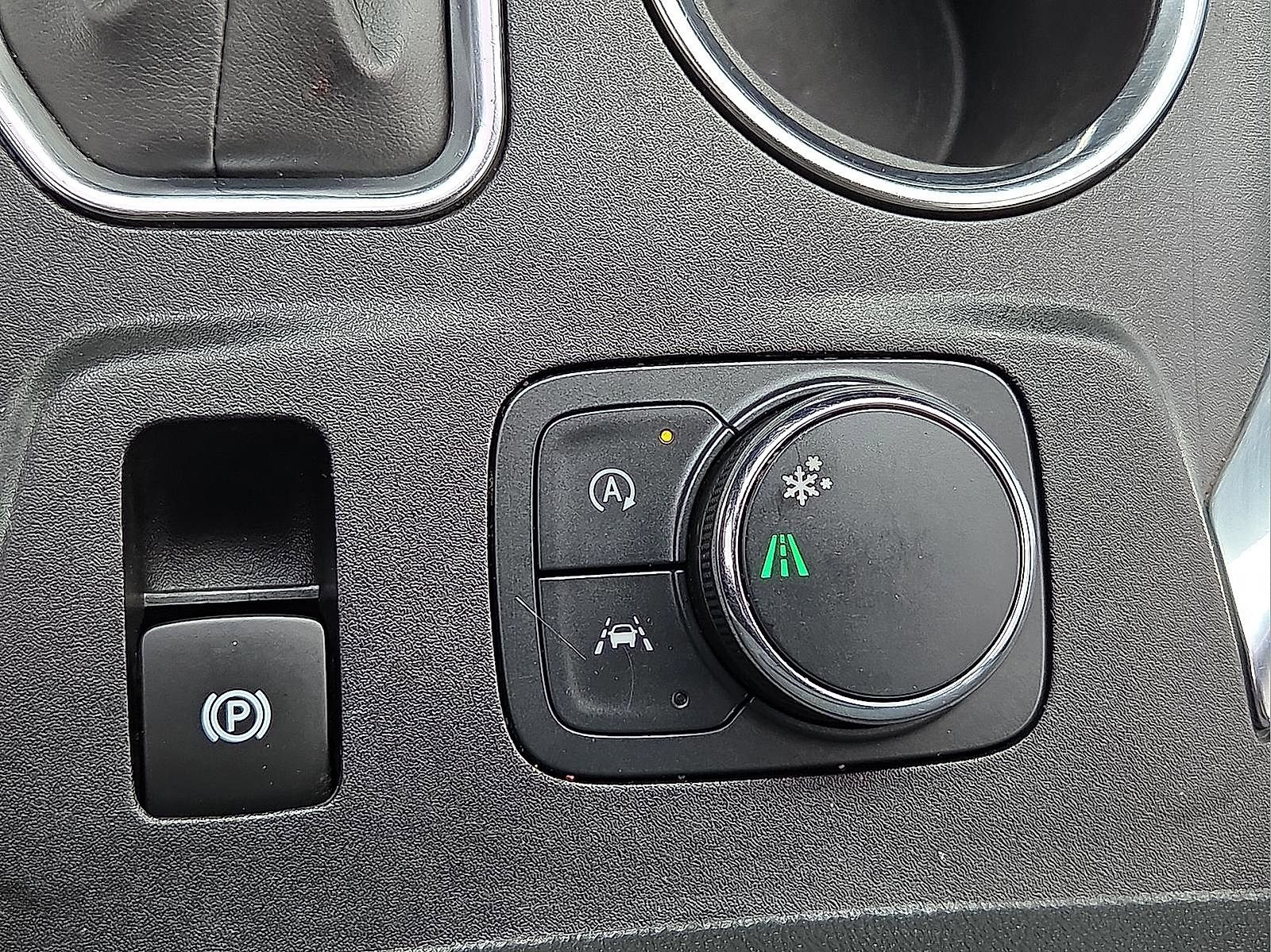 Certified 2023 Chevrolet Traverse LT FWD image 19