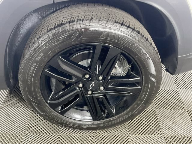 Used 2025 Chevrolet Trax ACTIV w/ Sunroof Package FWD image 31