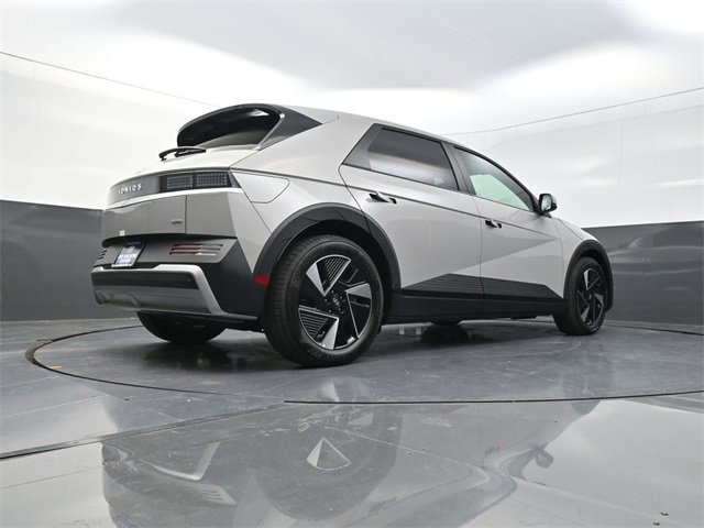 New 2025 Hyundai Ioniq 5 SE image 35