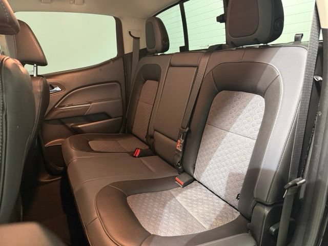 Certified 2017 Chevrolet Colorado Z71 w/ Z71 Midnight Edition AWD/4WD image 23