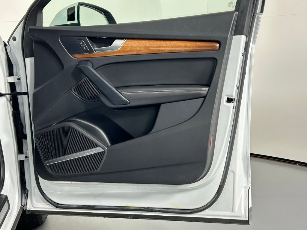 Used 2023 Audi Q5 2.0T Premium Plus w/ Premium Plus Package image 10