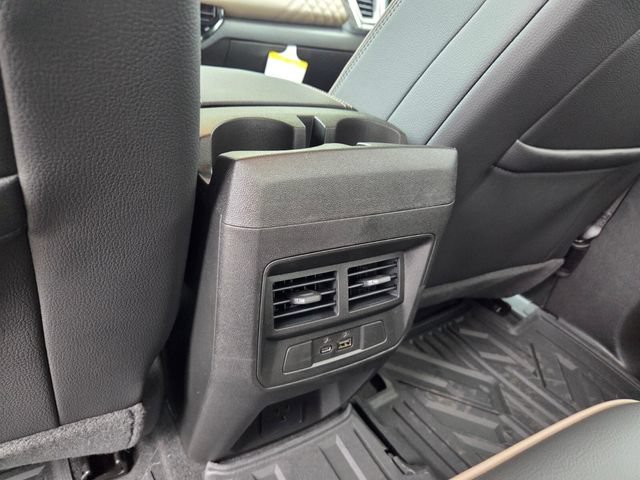 New 2026 GMC Canyon Denali AWD/4WD image 7