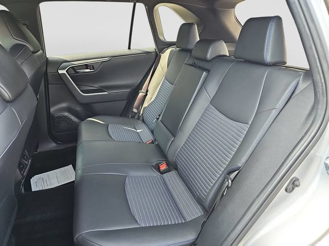 Used 2023 Toyota RAV4 XSE AWD/4WD image 17