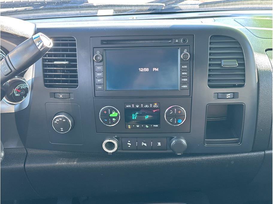 Used 2009 GMC Sierra 1500 4x4 Crew Cab image 16