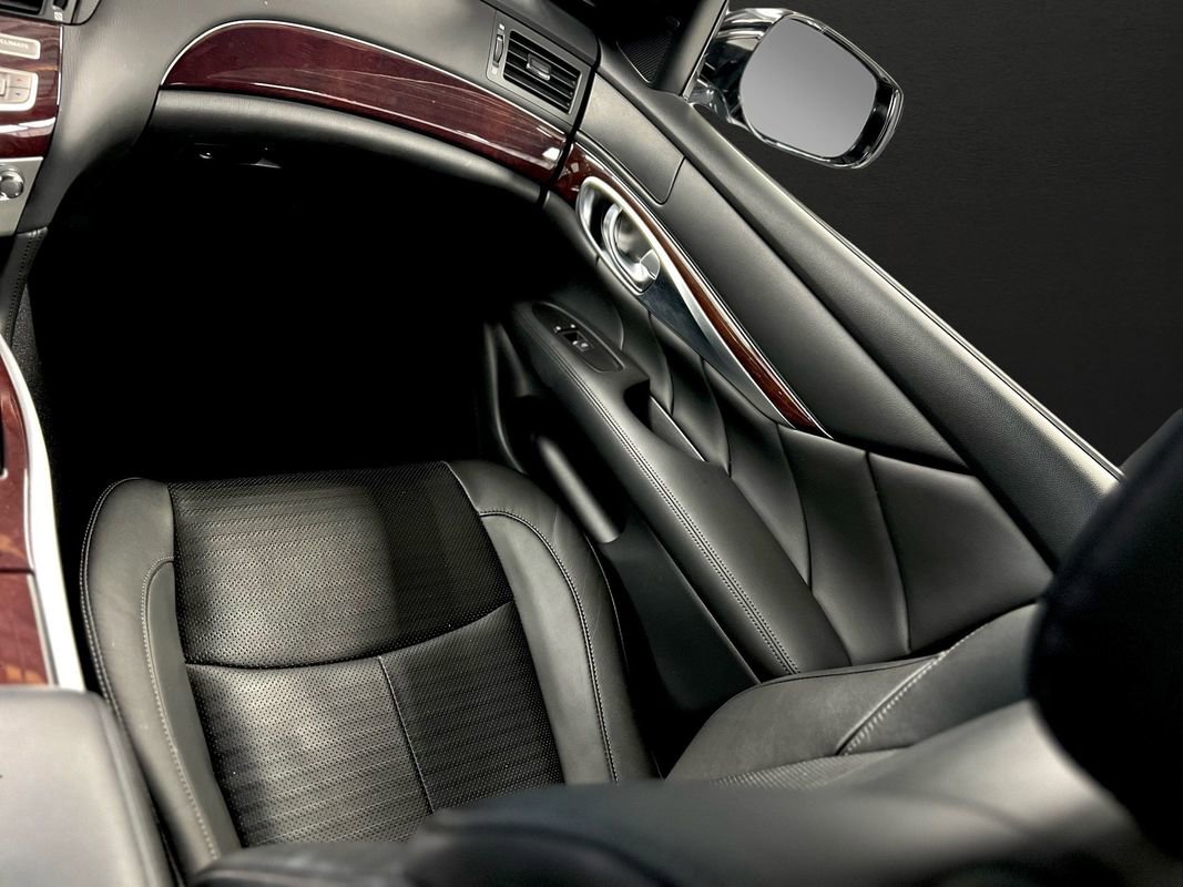 Used 2019 INFINITI Q70 Luxe AWD/4WD image 20