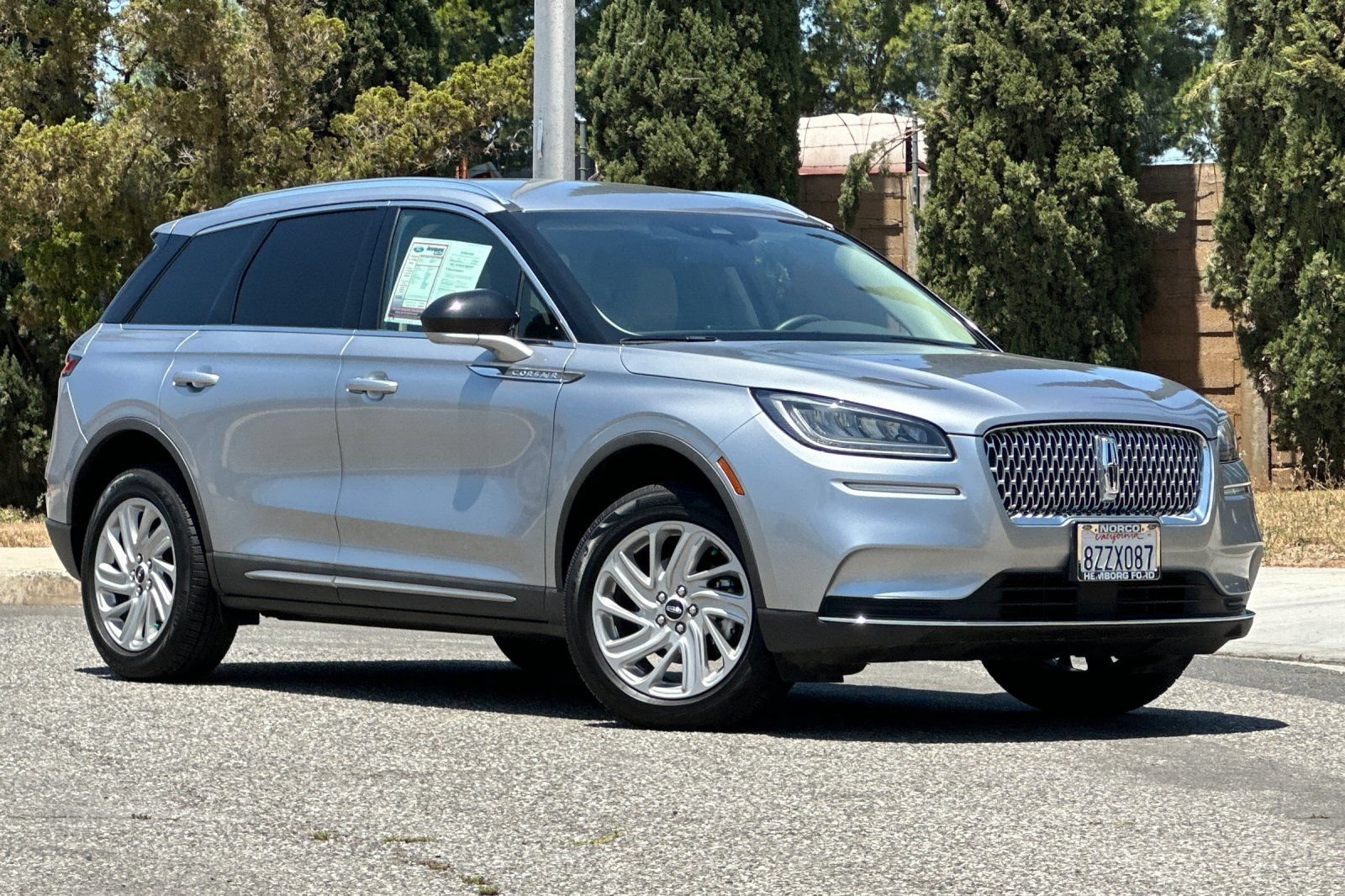 Used 2022 Lincoln Corsair FWD image 2