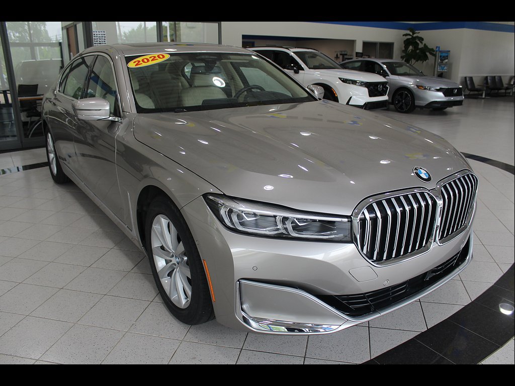 Used 2020 BMW 750i xDrive w/ Autobahn Package AWD/4WD image 3