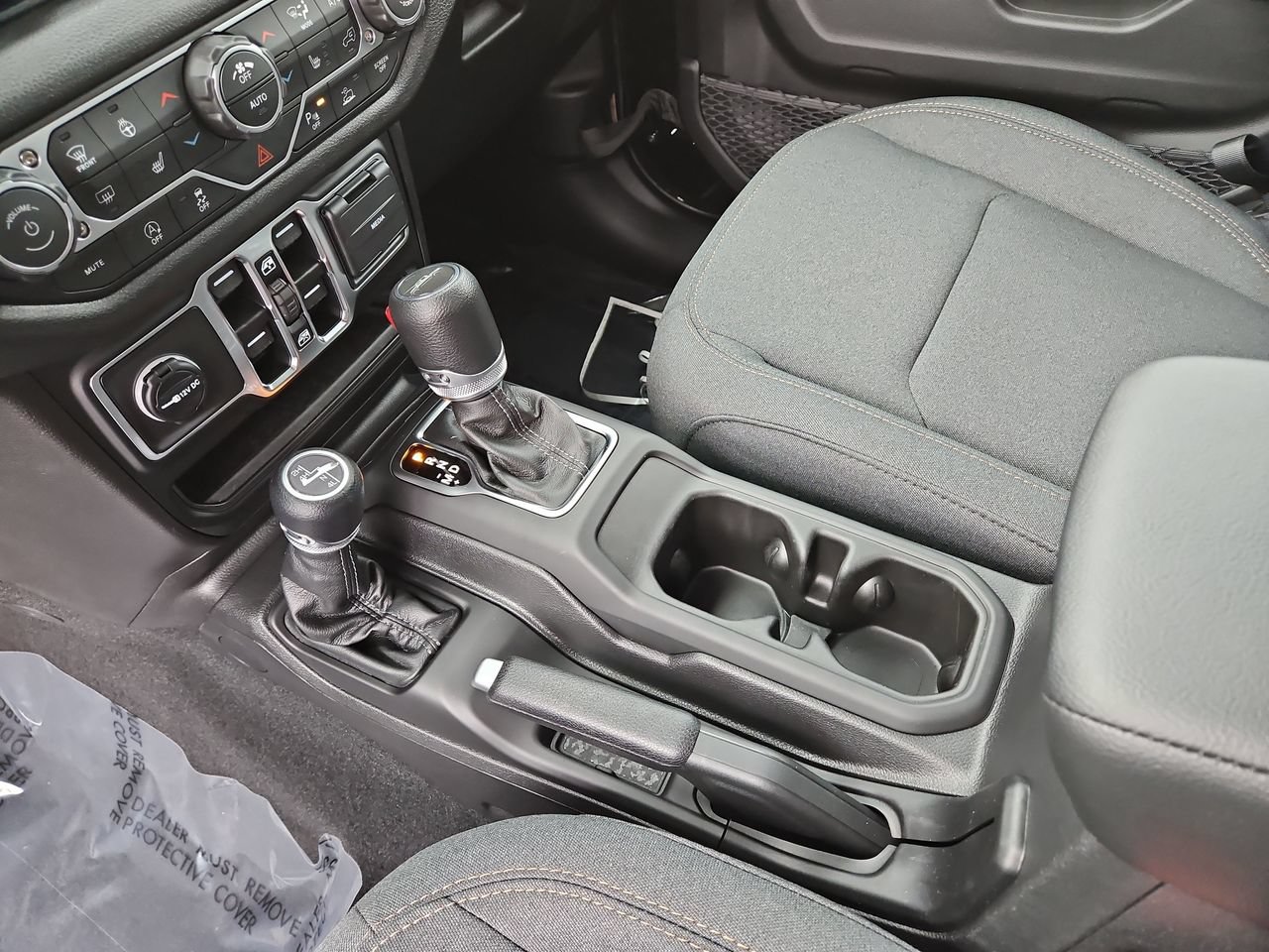 New 2026 Jeep Gladiator Sport AWD/4WD image 30