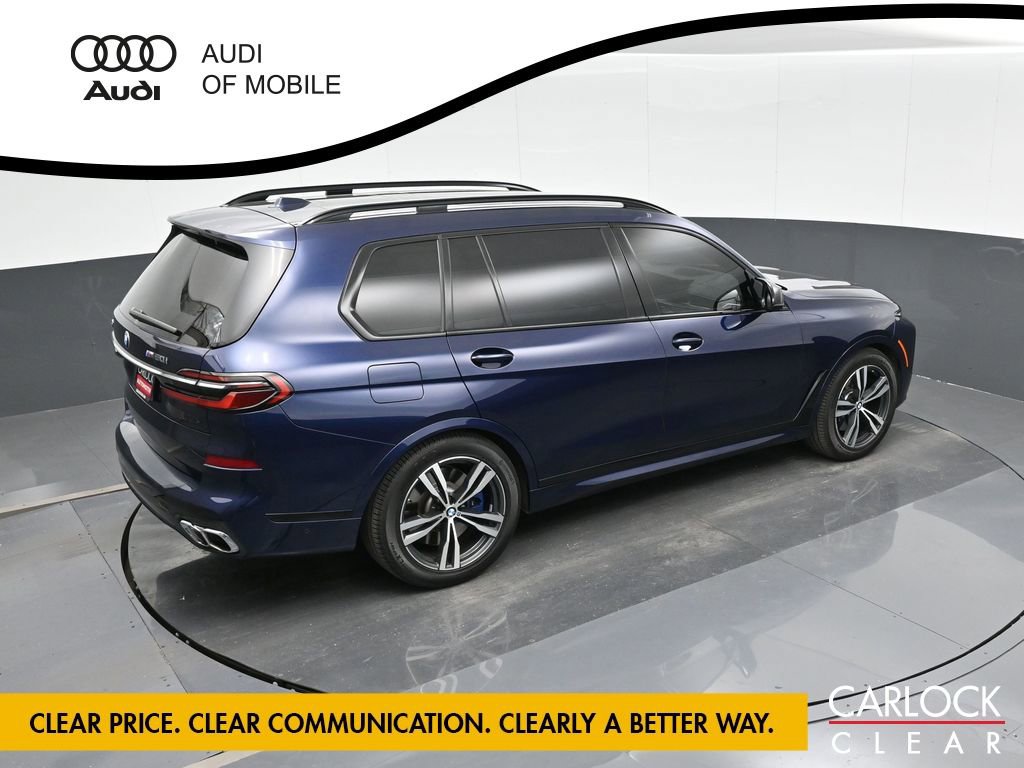 Used 2023 BMW X7 M60i image 24