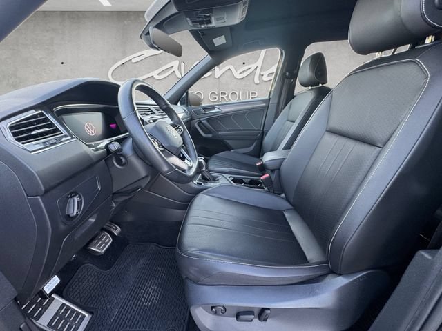 Used 2022 Volkswagen Tiguan SE R-Line FWD image 19