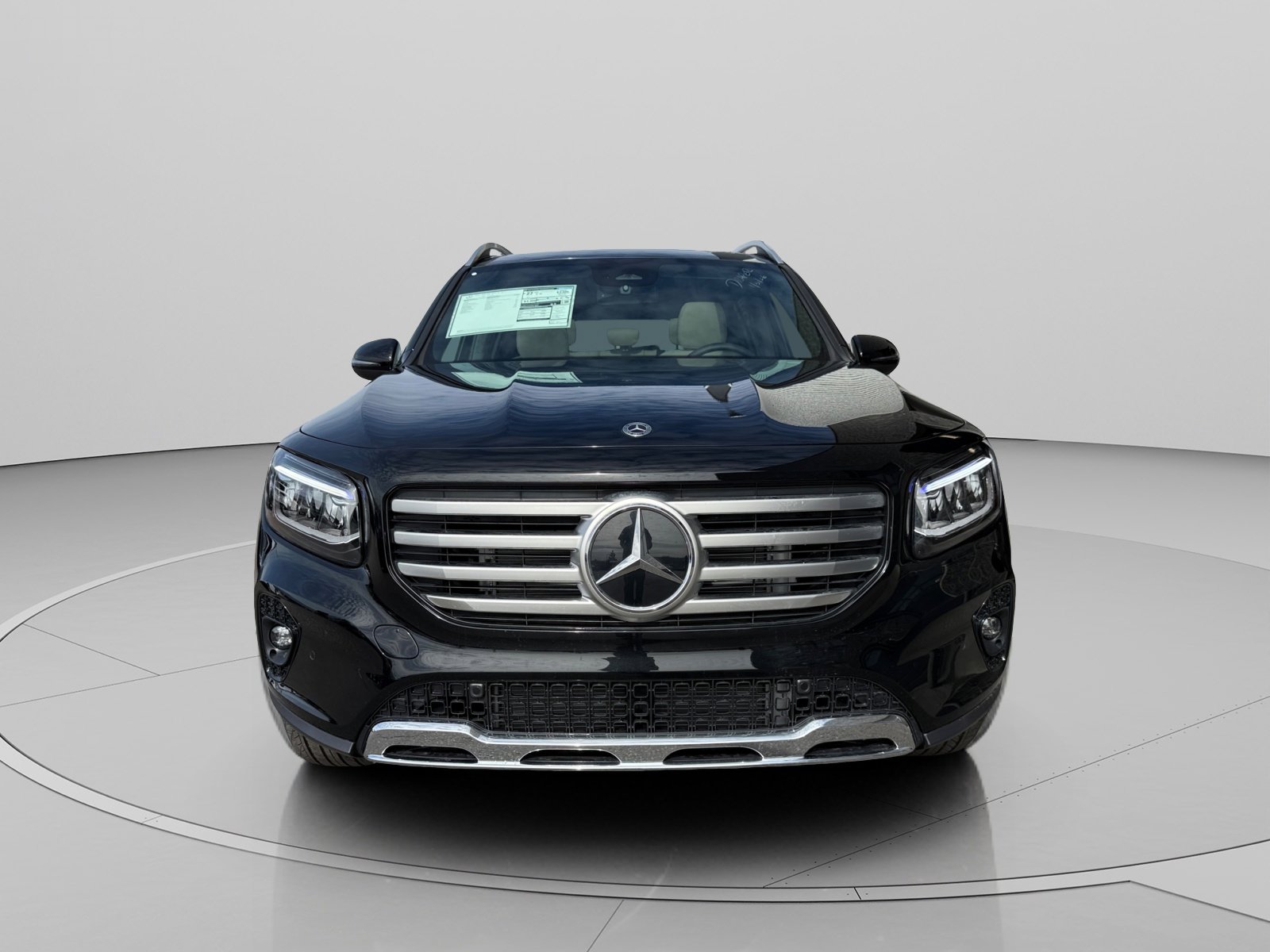 Used 2026 Mercedes-Benz GLB 250 4MATIC image 8