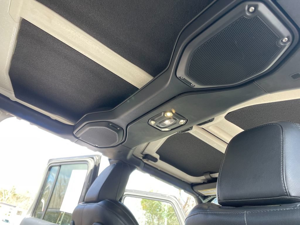 Used 2020 Jeep Wrangler Unlimited Rubicon AWD/4WD image 30