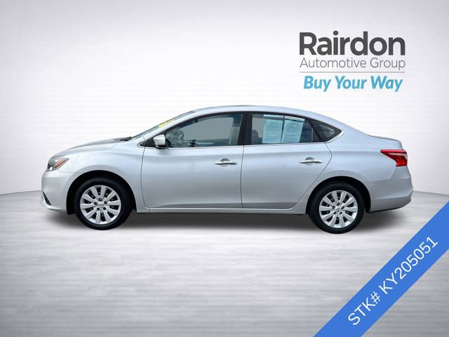 Used 2019 Nissan Sentra S image 4