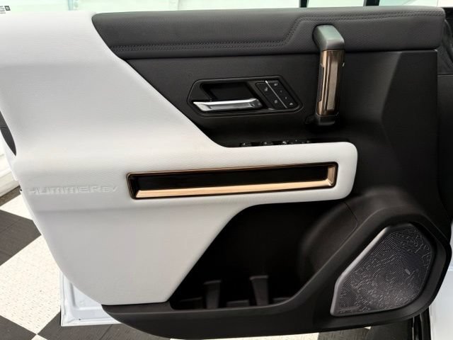 Used 2024 GMC Hummer EV 2X AWD/4WD image 14