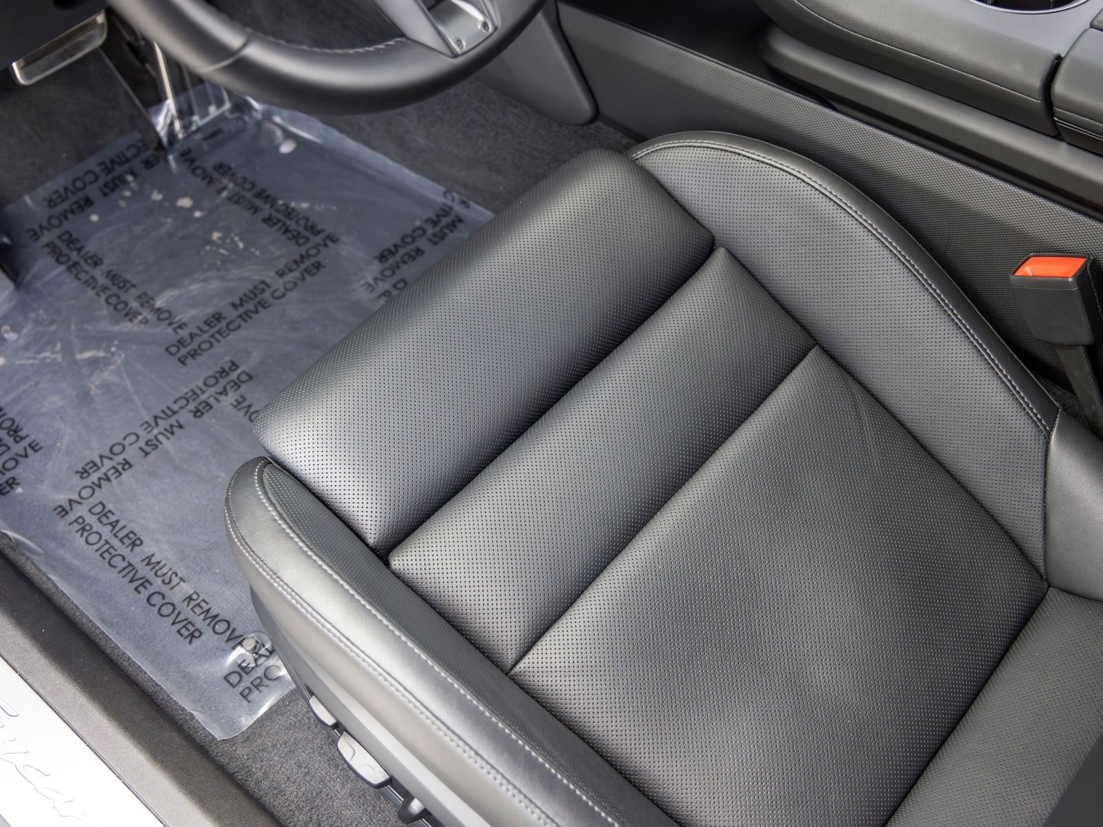 Certified 2025 Porsche Taycan image 30