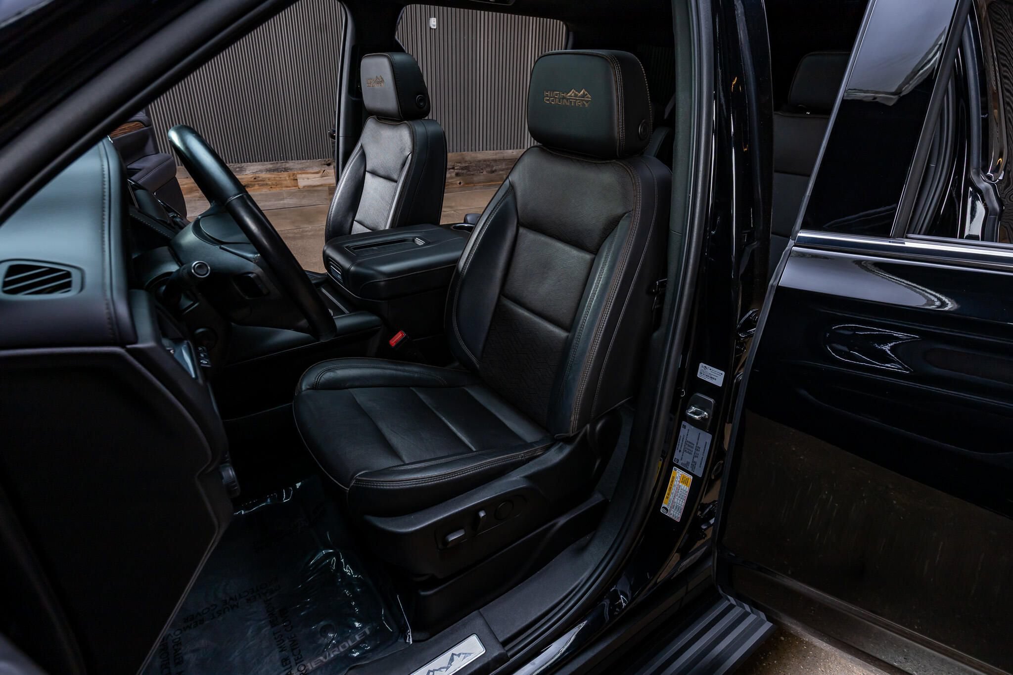 Used 2022 Chevrolet Suburban High Country w/ Max Trailering Package AWD/4WD image 26