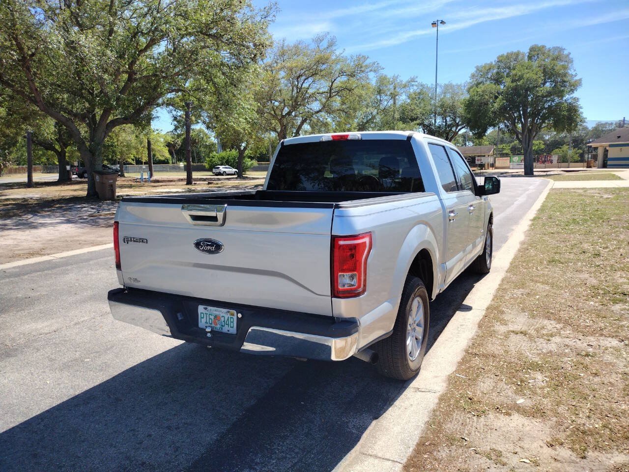 Used 2015 Ford F150 XLT RWD image 7