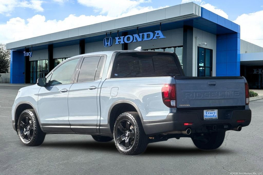 Certified 2025 Honda Ridgeline Black Edition image 10