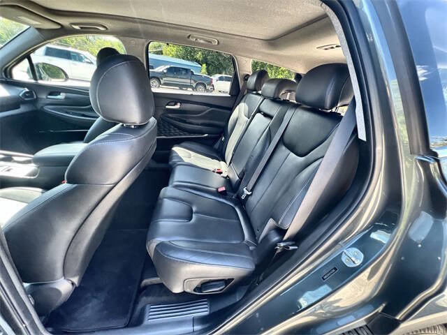 Used 2020 Hyundai Santa Fe Limited w/ Cargo Package image 16