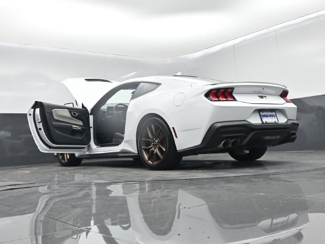 Used 2025 Ford Mustang GT Premium RWD image 71