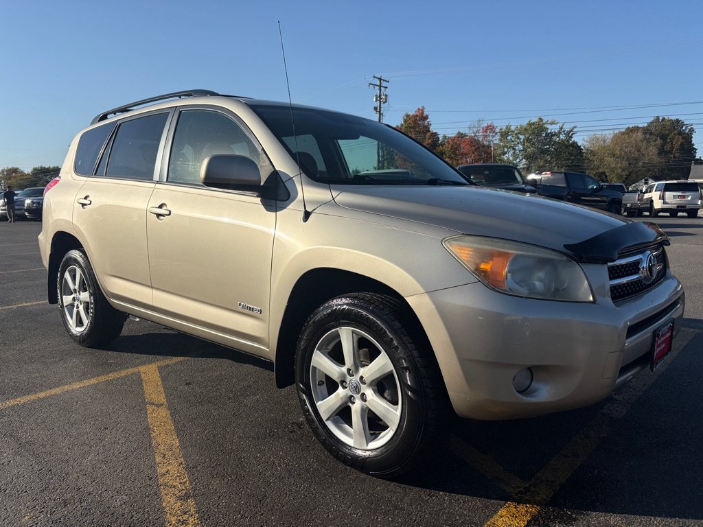 Used 2008 Toyota RAV4 Limited AWD/4WD image 4