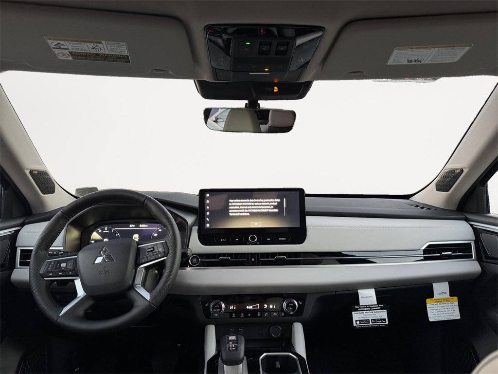 New 2026 Mitsubishi Outlander SE image 10